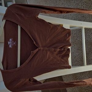Hollister Women's Brown Baby Tee Button-Up Top